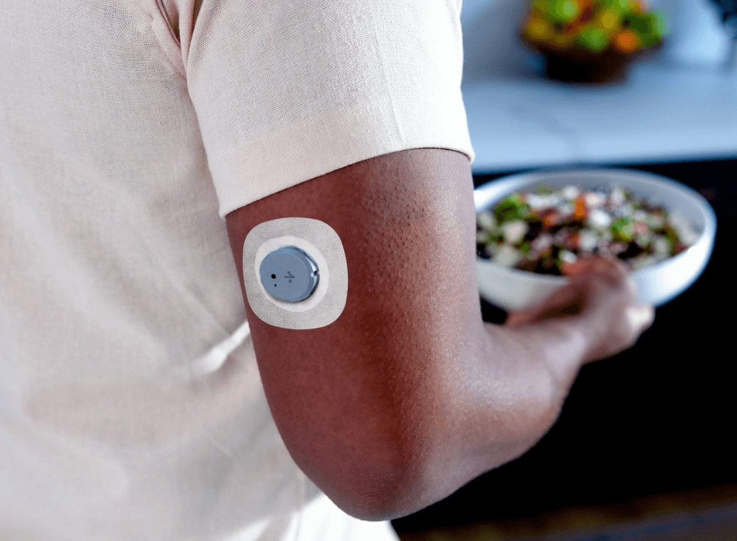 Continuous glucose monitor worn during a meal to reveal real-time metabolic response